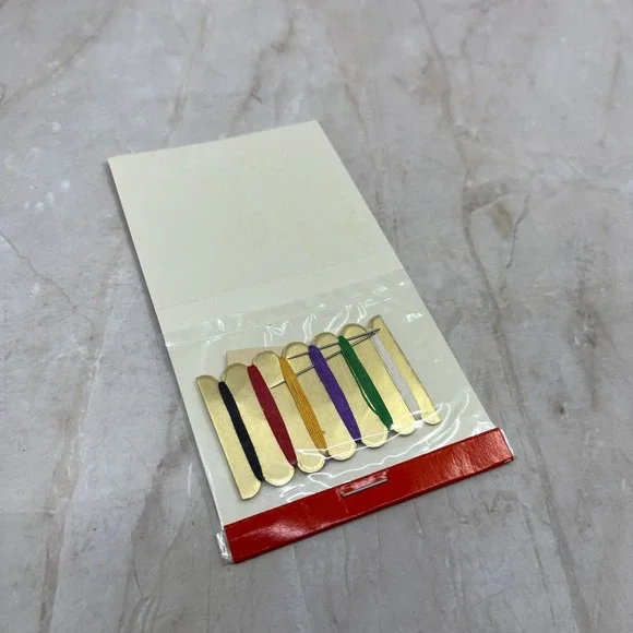 Vintage Sheraton Hong Kong Hotel Travel Sewing Kit for Tourists TI8-S5 - Picture 2 of 2